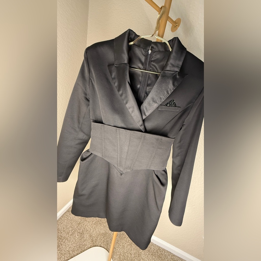 Chic Black Blazer Dress